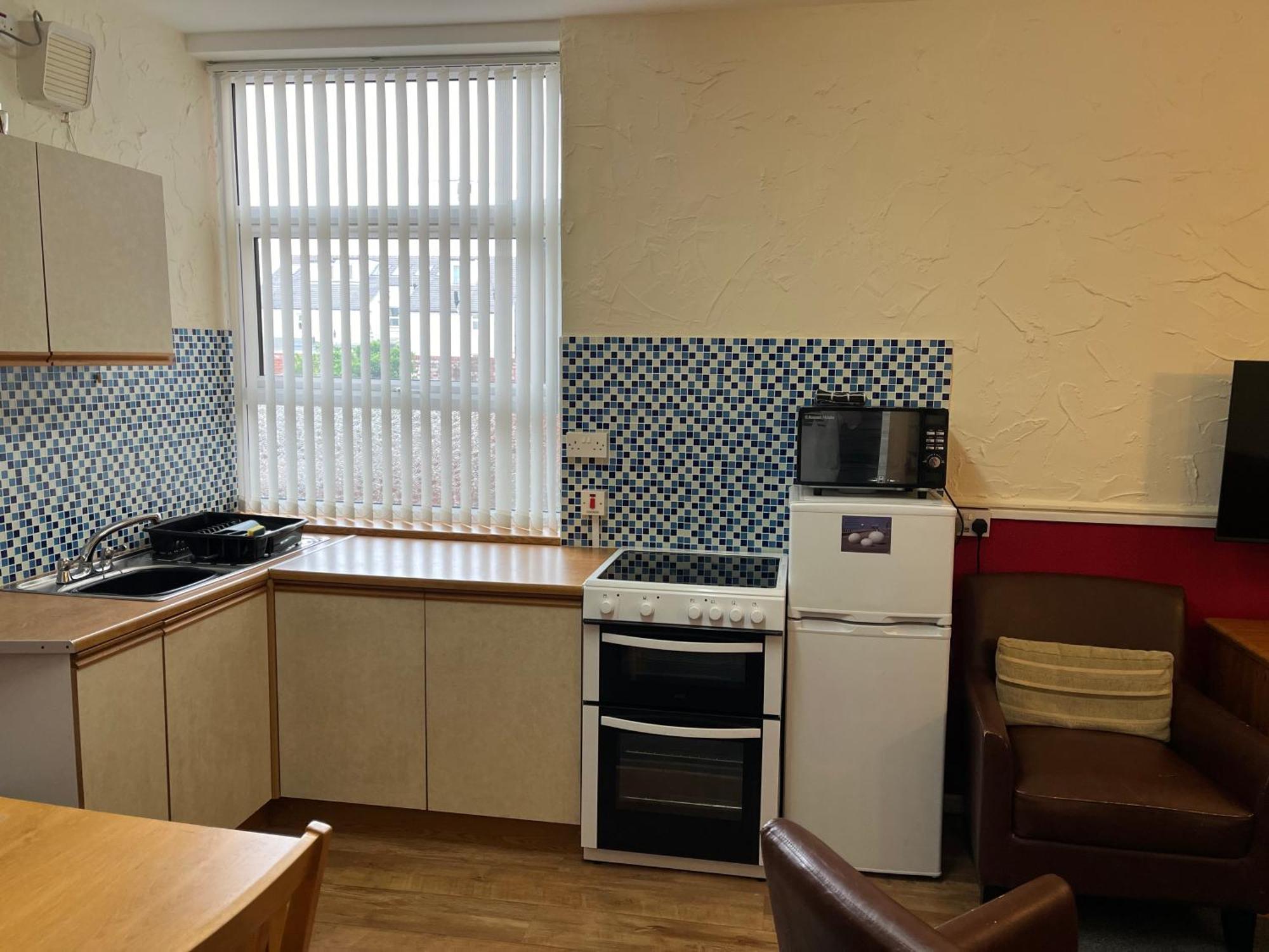 Lindisfarne Holiday Apartments - Families & Couples Only Blackpool Exterior photo