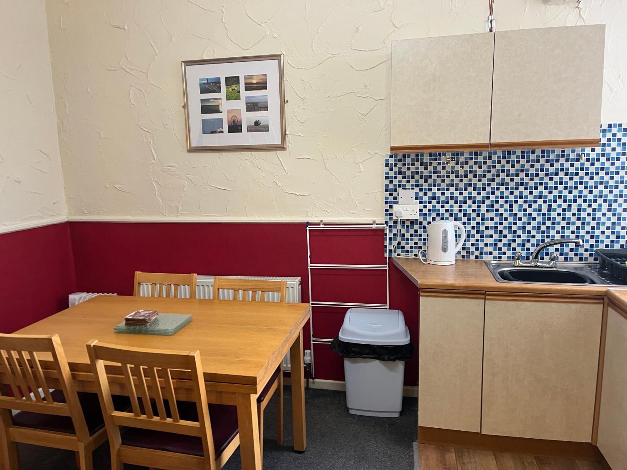 Lindisfarne Holiday Apartments - Families & Couples Only Blackpool Exterior photo