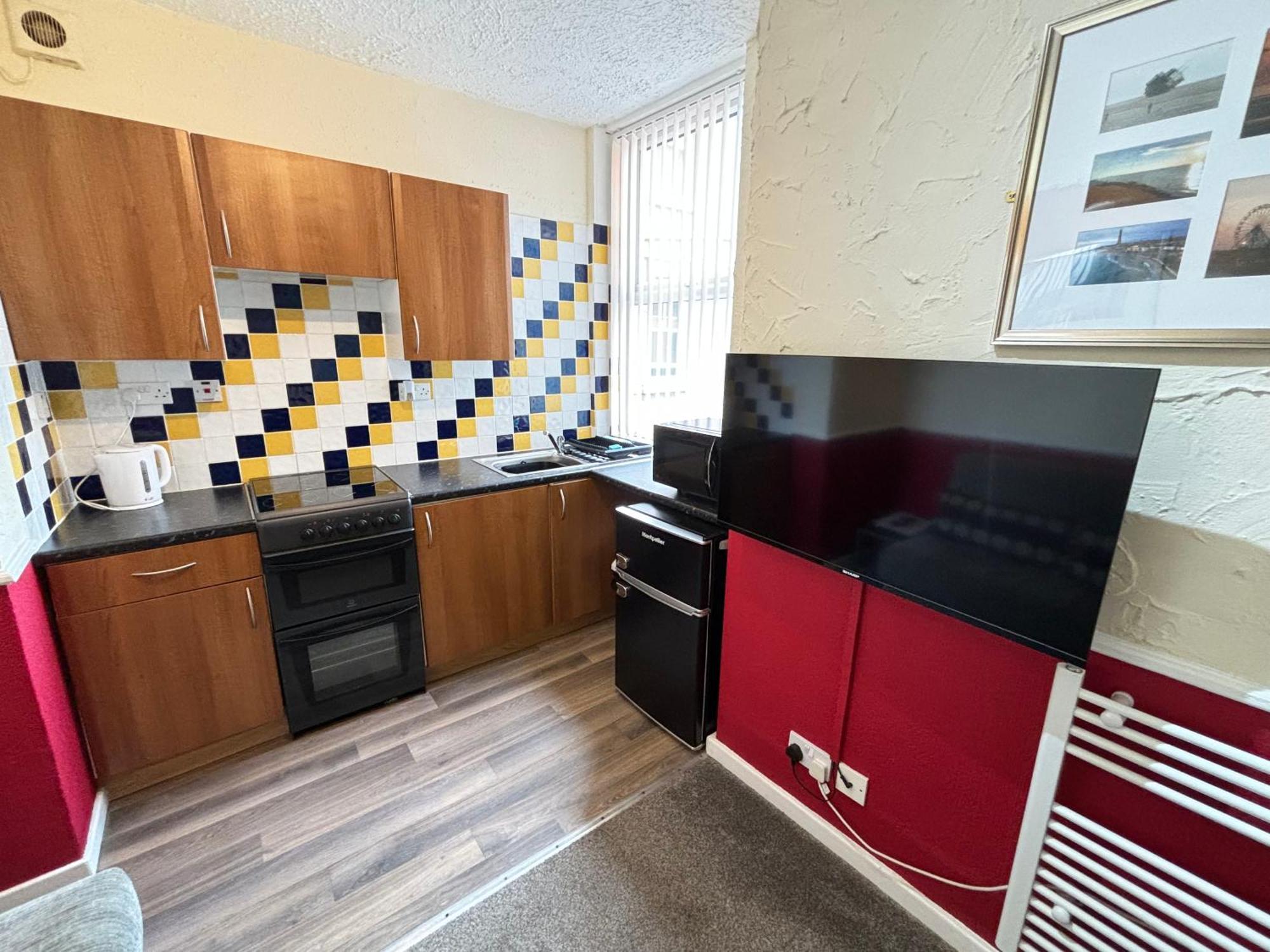 Lindisfarne Holiday Apartments - Families & Couples Only Blackpool Exterior photo